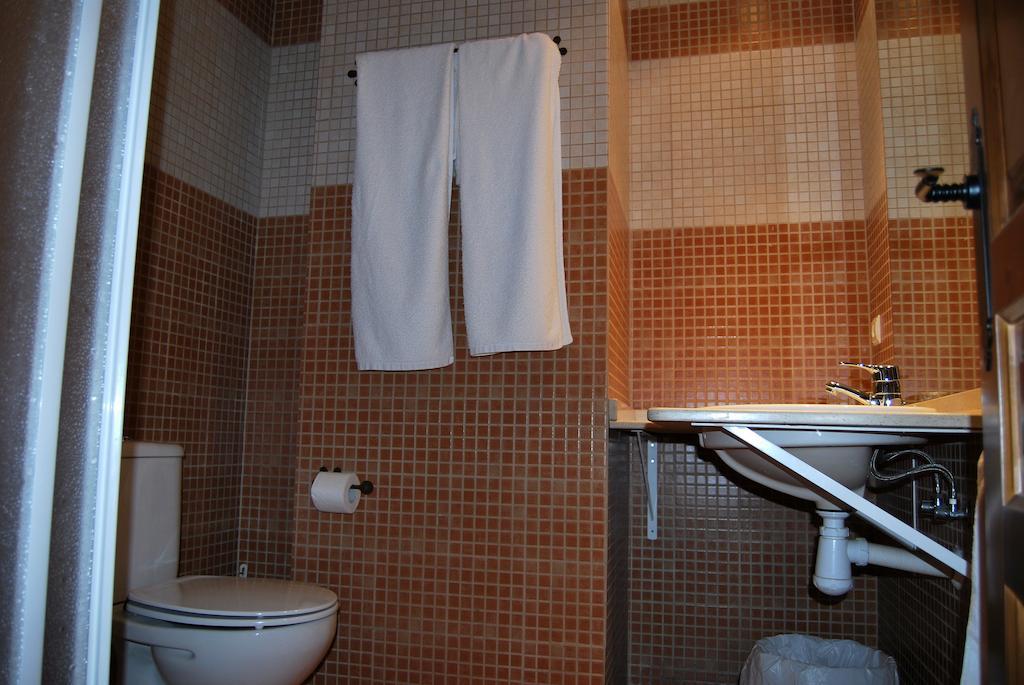 Hotel La Piedra Del Mediodia Cirat Pokoj fotografie