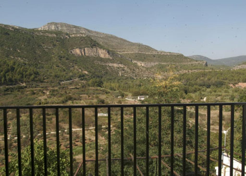 Hotel La Piedra Del Mediodia Cirat Exteriér fotografie